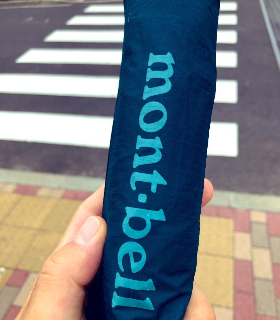 ECoのリュックには、いつも傘が入っています