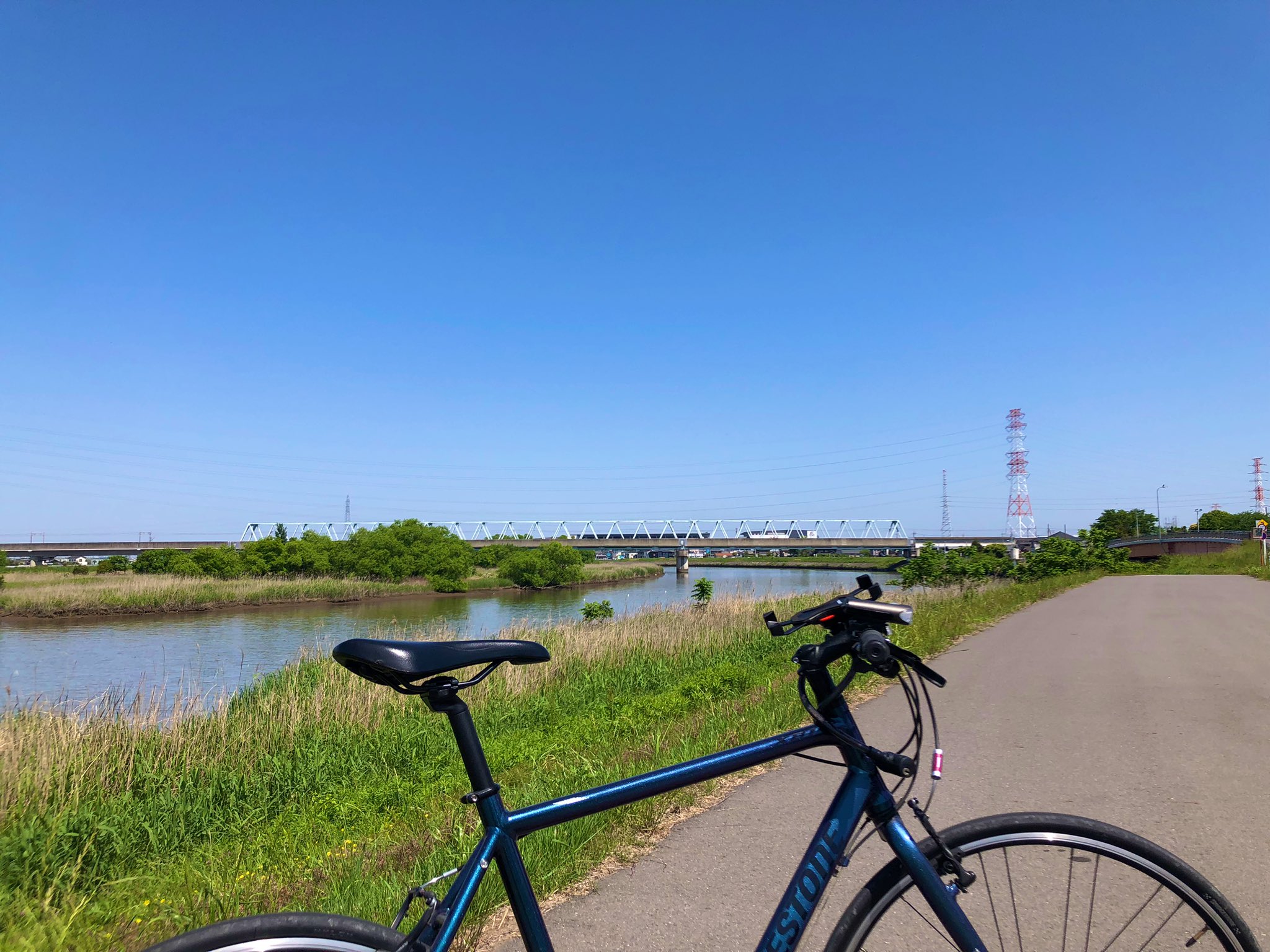 貸切状態のサイクリングロード