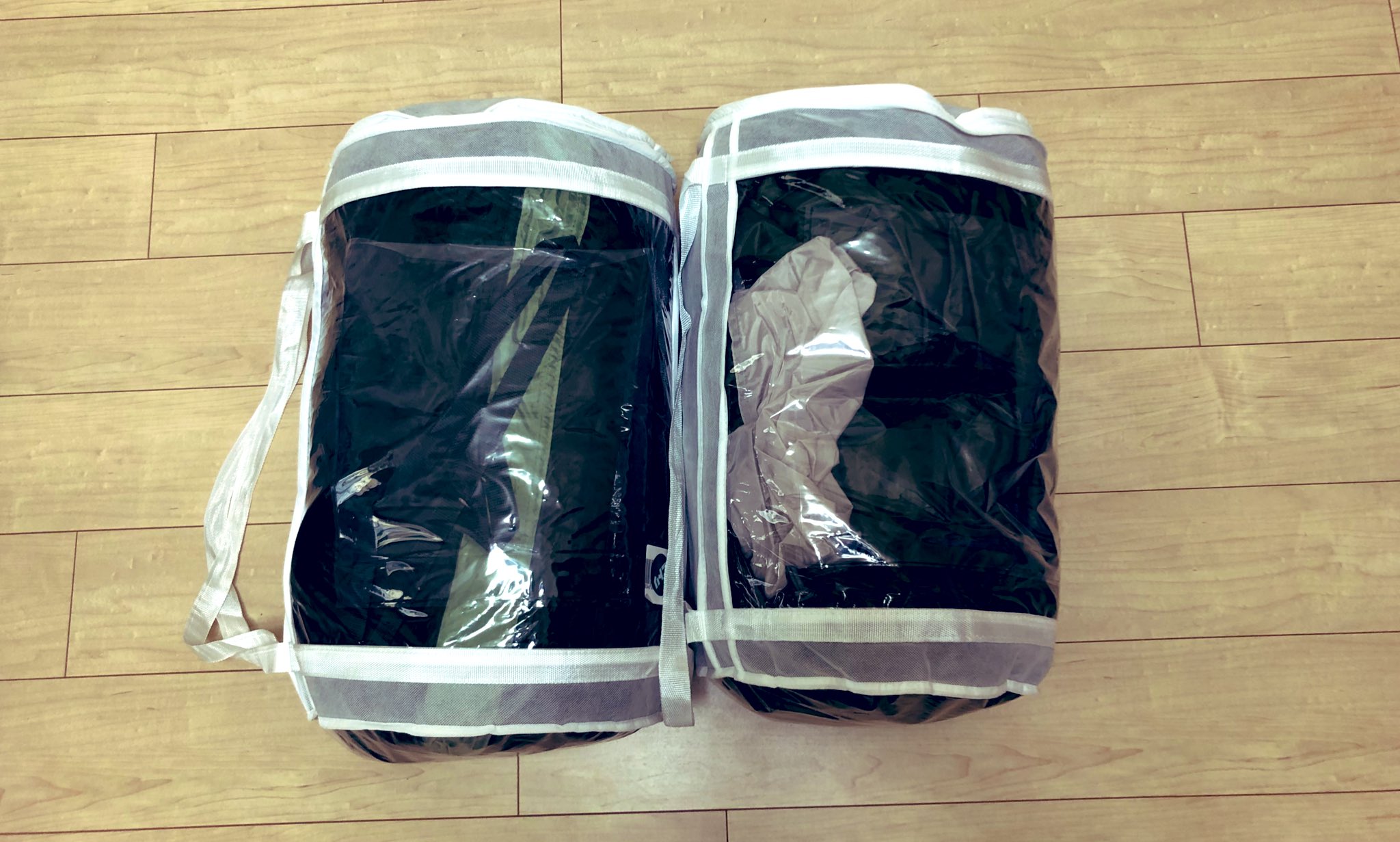 布団袋に分割して収納したツールームテント